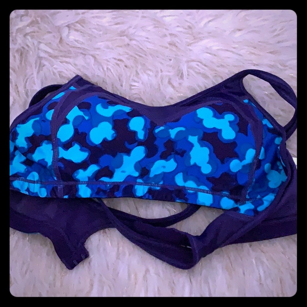 Moving Comfort Bra NWOT Sz S with built-in pads